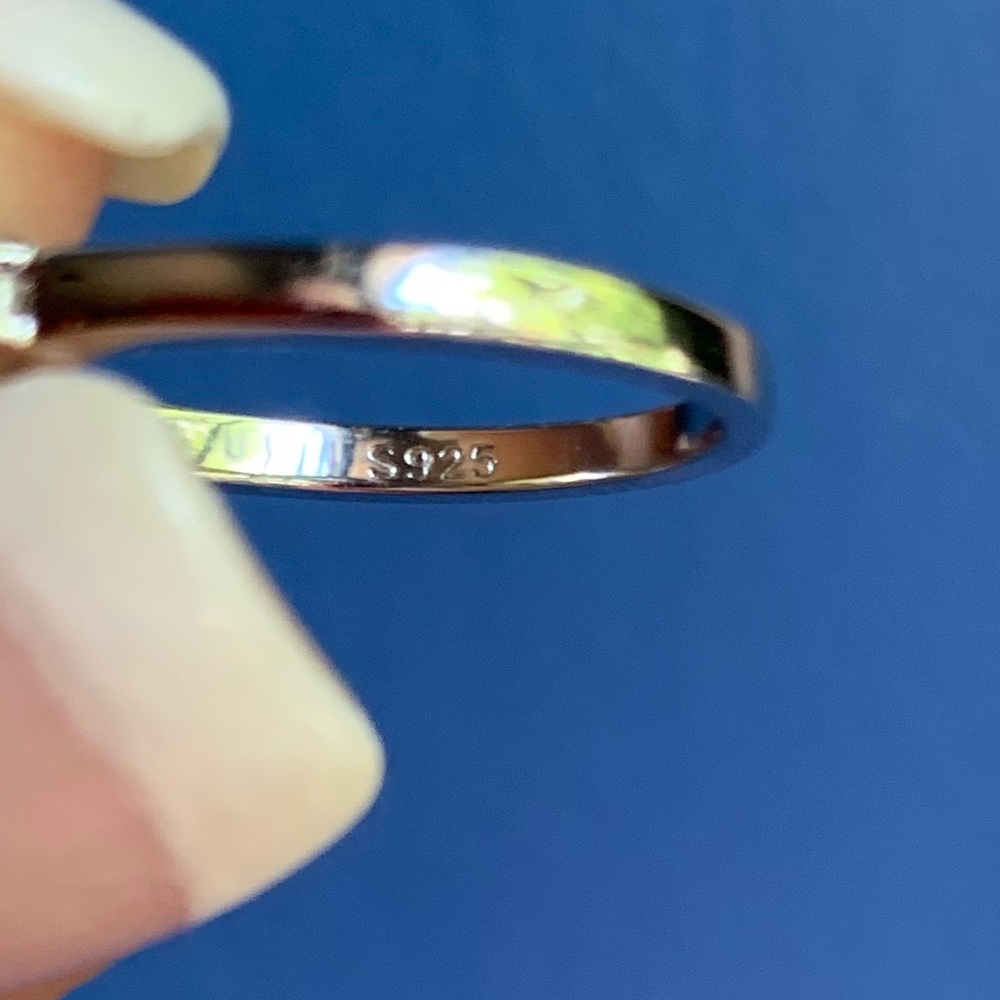 New arrival💗0.6 TCW Moissanite band - Picture 4 of 5